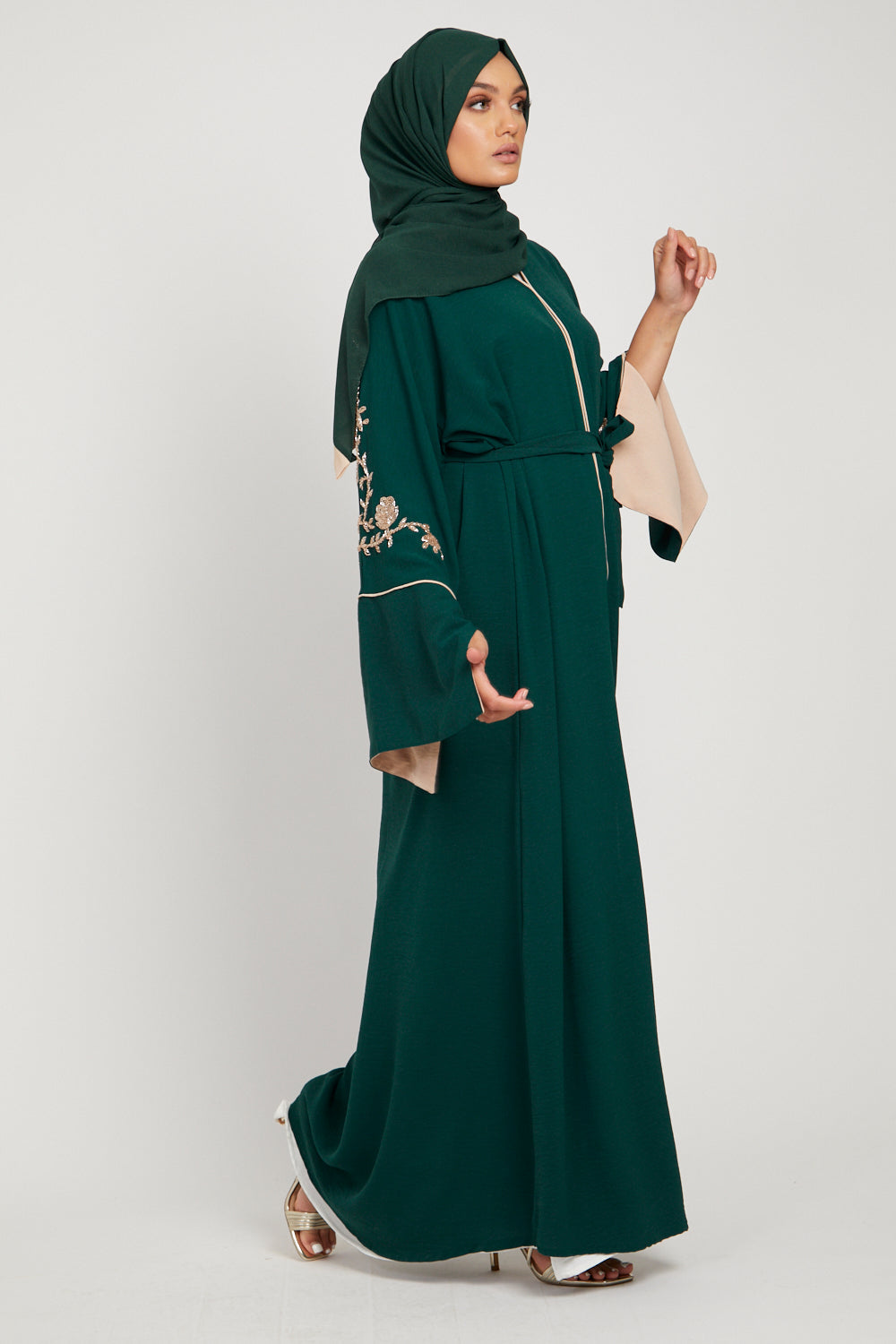 Emerald Green Open Abaya with Floral Detail and Contrast Cuffs