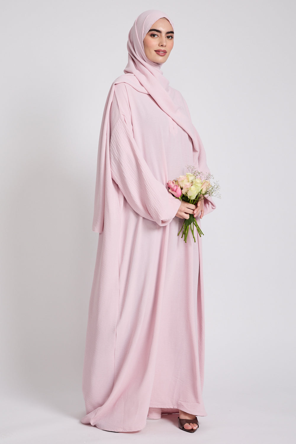 Closed Front Zip Abaya with Hijab – Baby Pink