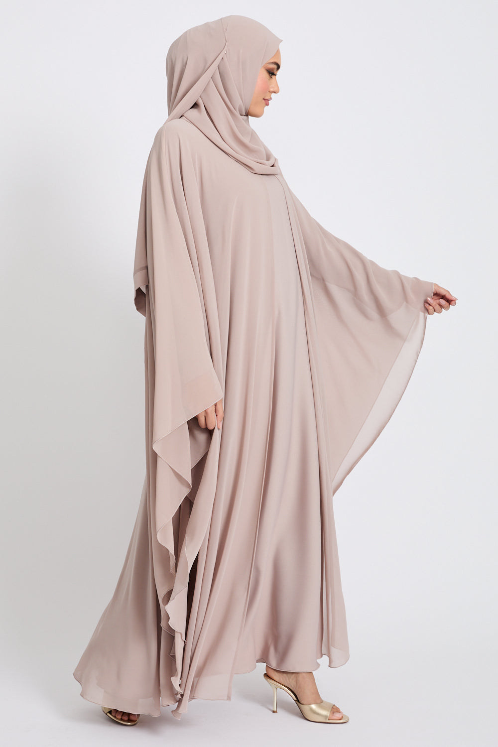 Closed Butterfly Cut Overlay Abaya – Dirty Beige