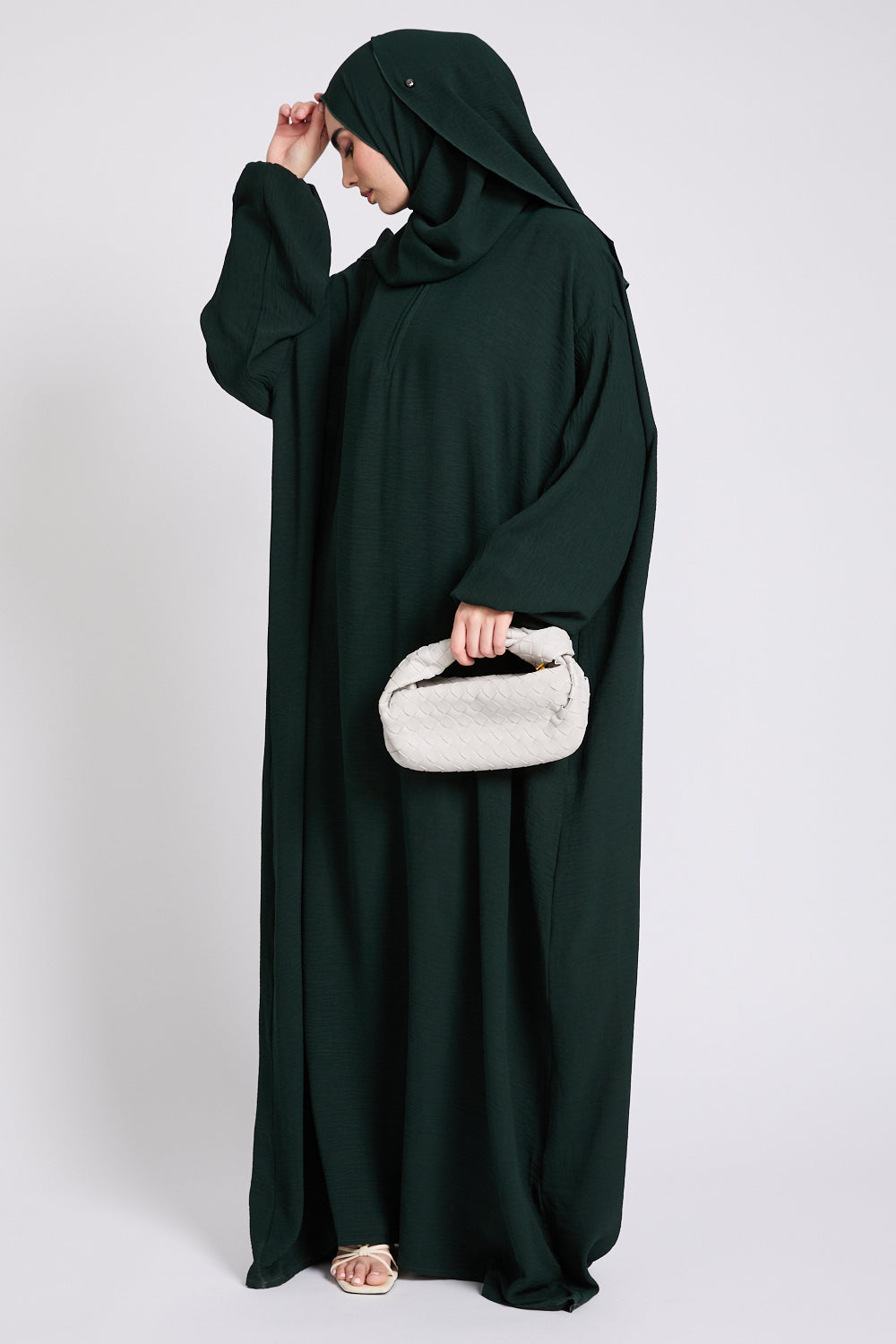 Closed Front Zip Abaya with Hijab – Dark Green
