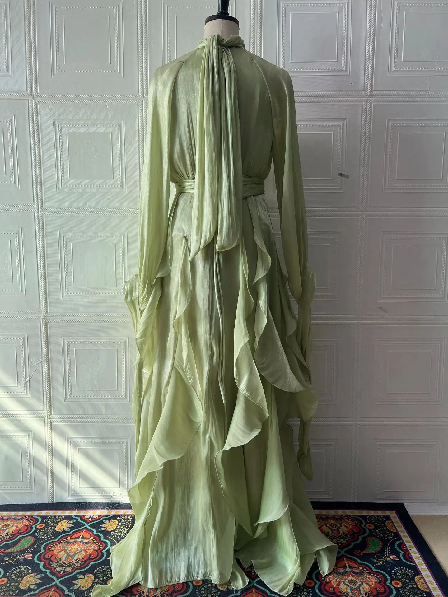 Elegant Ruffle-Detail Dress with a Defined Silhouette
