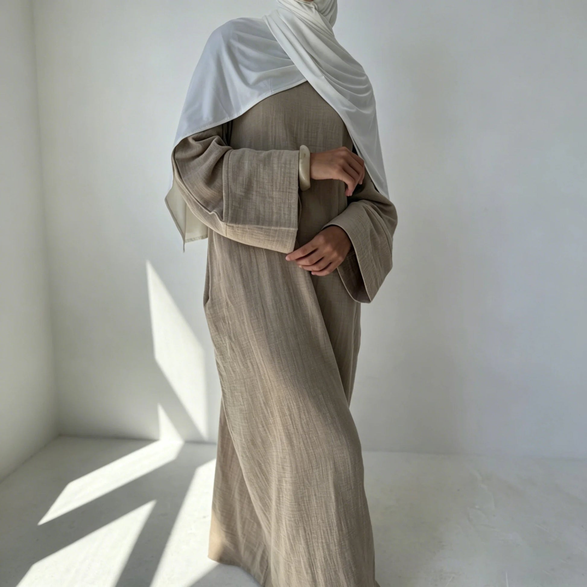 Beige Cotton Abaya with Pockets – Loose Fit Kimono Sleeve Dress