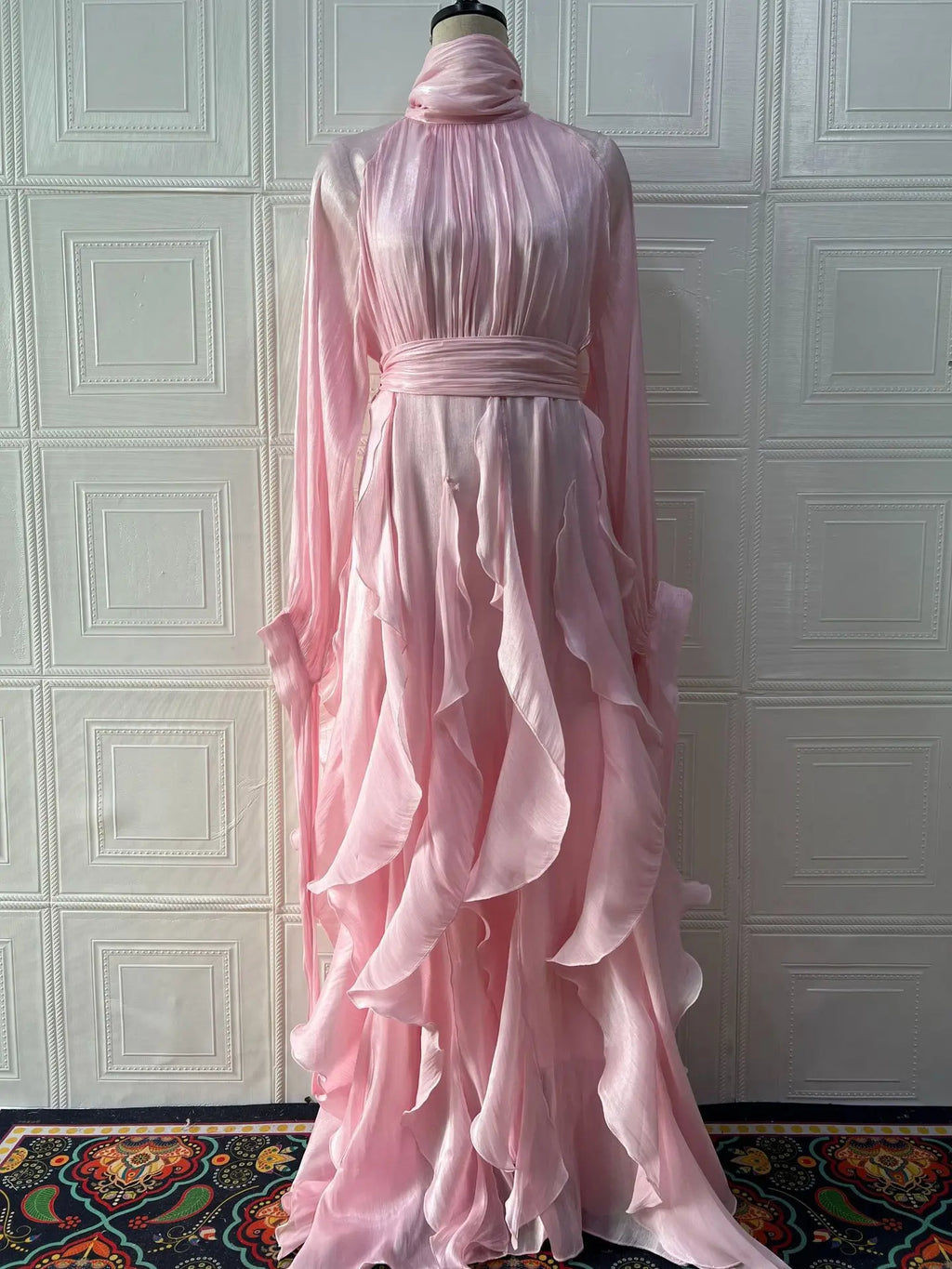 Elegant Ruffle-Detail Dress with a Defined Silhouette