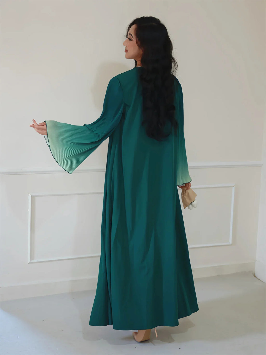 Elegant Flare Sleeve Open Front Arabian Style Maxi Abaya