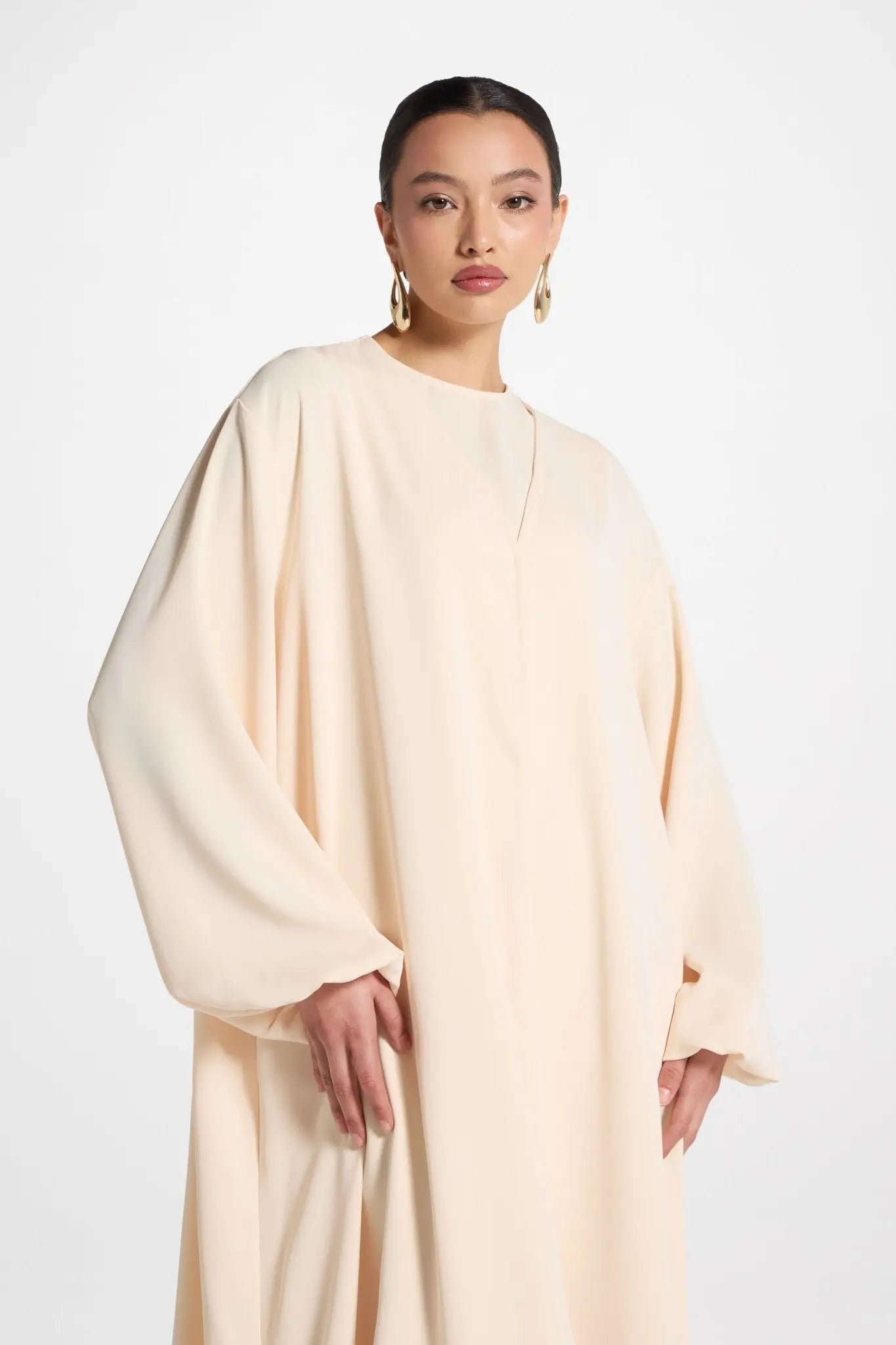 Beige Balloon Sleeve Abaya with Front Snap Buttons - Mahara Atelier