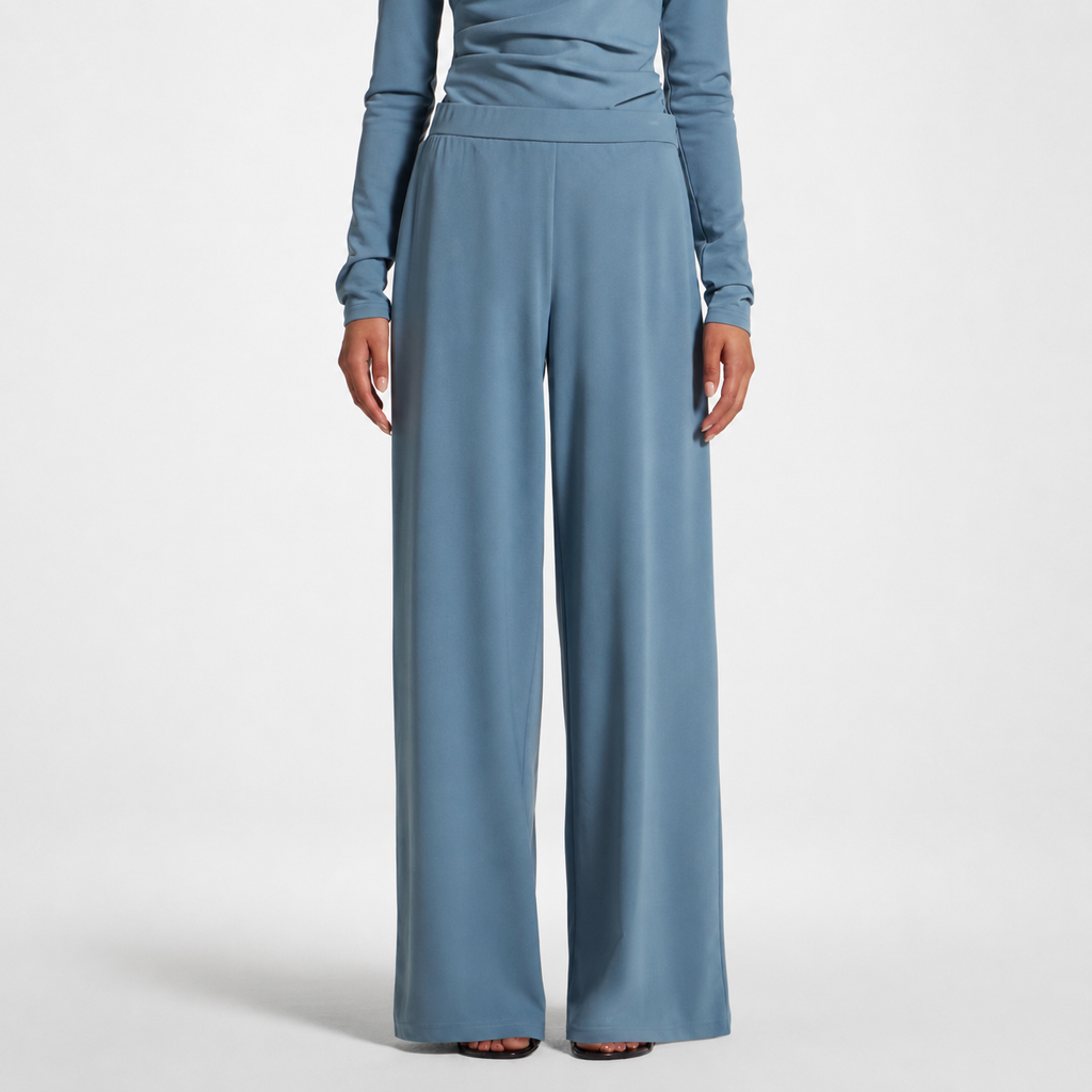 Signature Stretch Pants