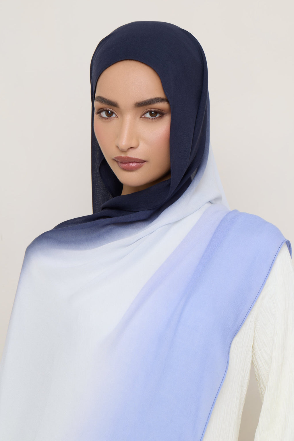Ombre Modal Hijab – Midnight Bloom Fade