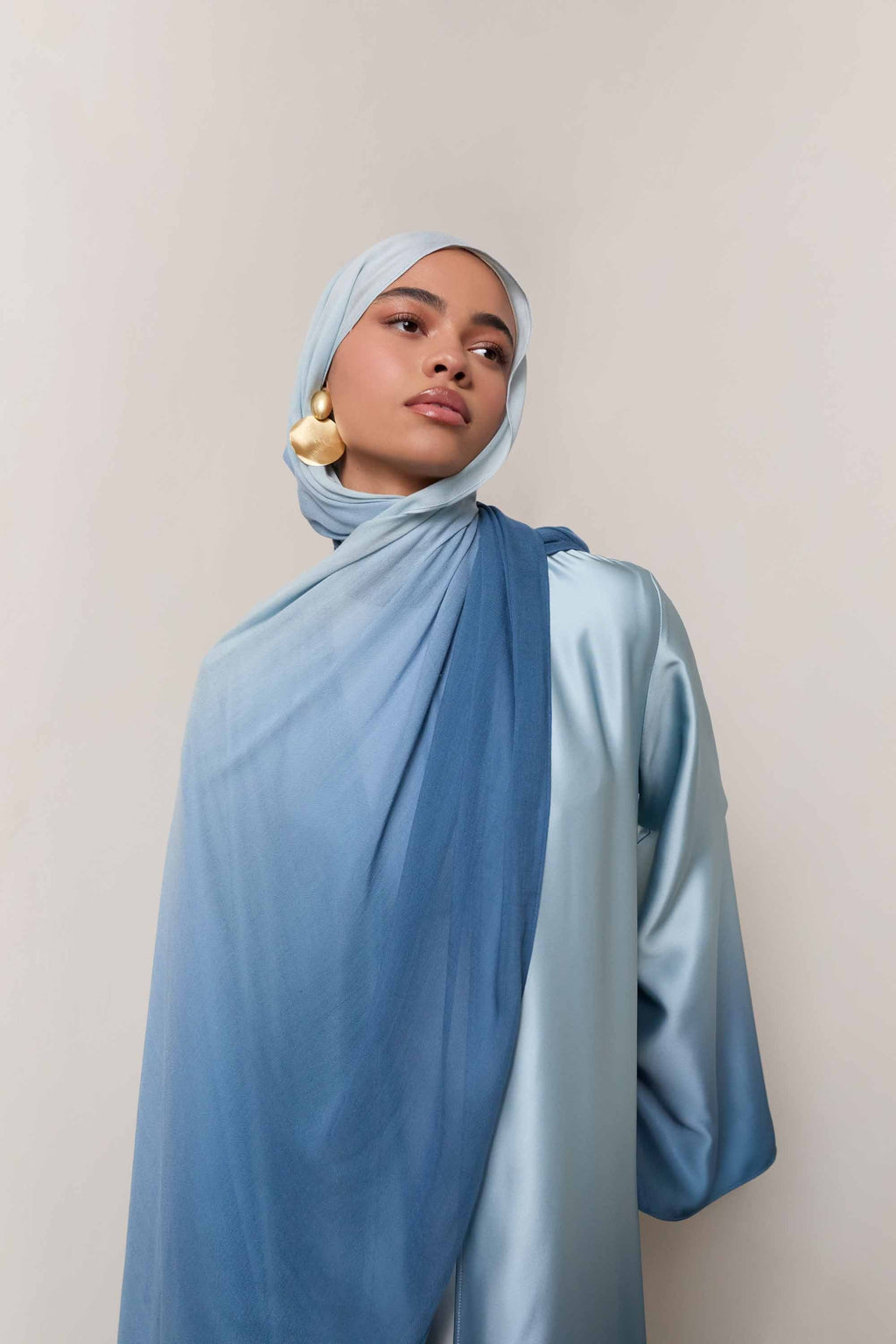 Ombre Modal Hijab – Light Blue Gradient Design