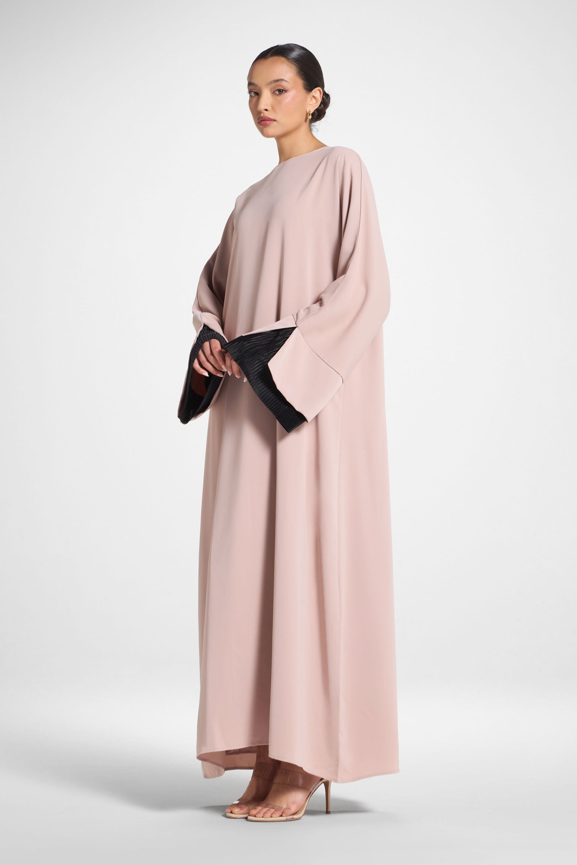 Elegant Pink Abaya with Sleeve Detail