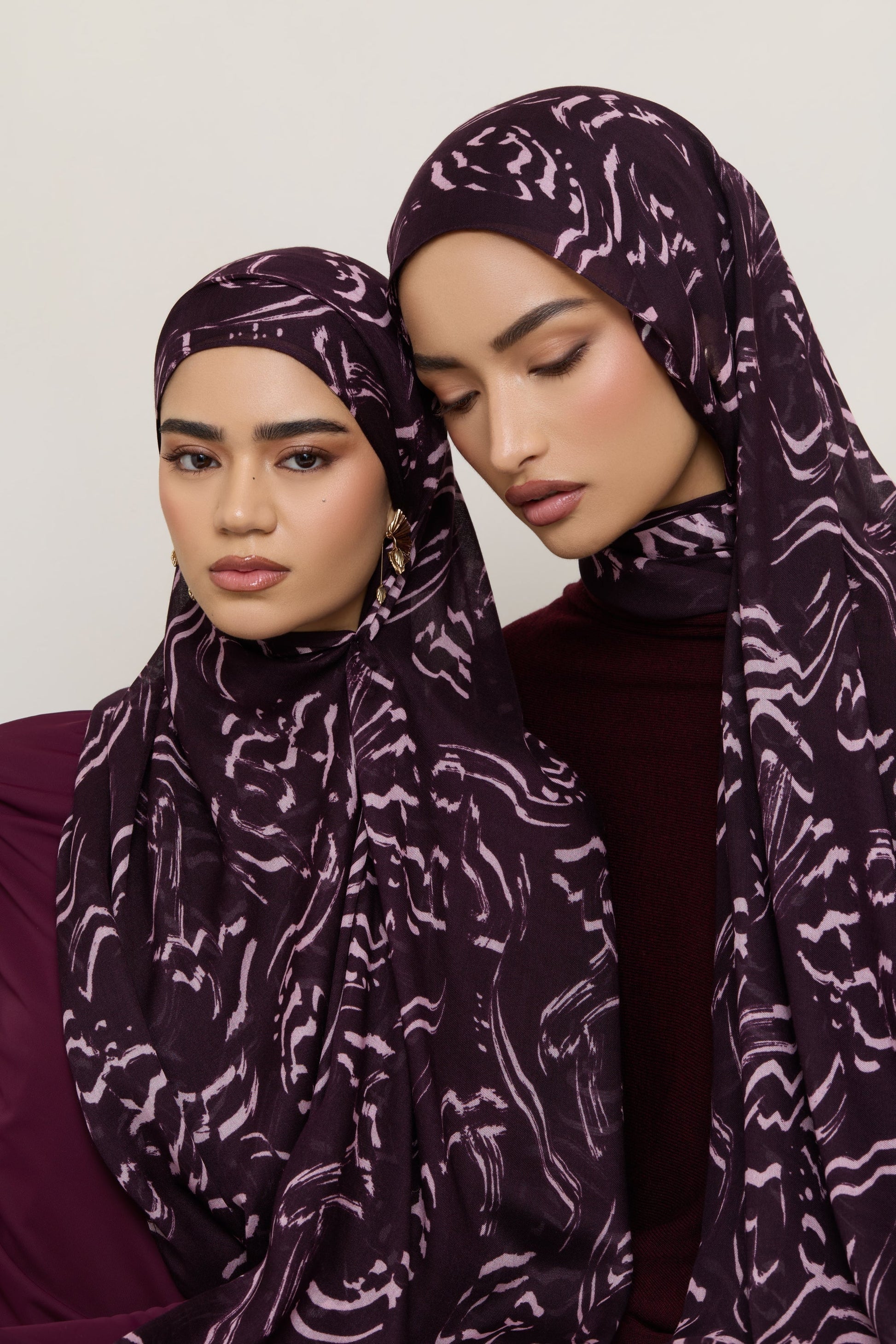 Printed Modal Hijab – Extravagant Plum