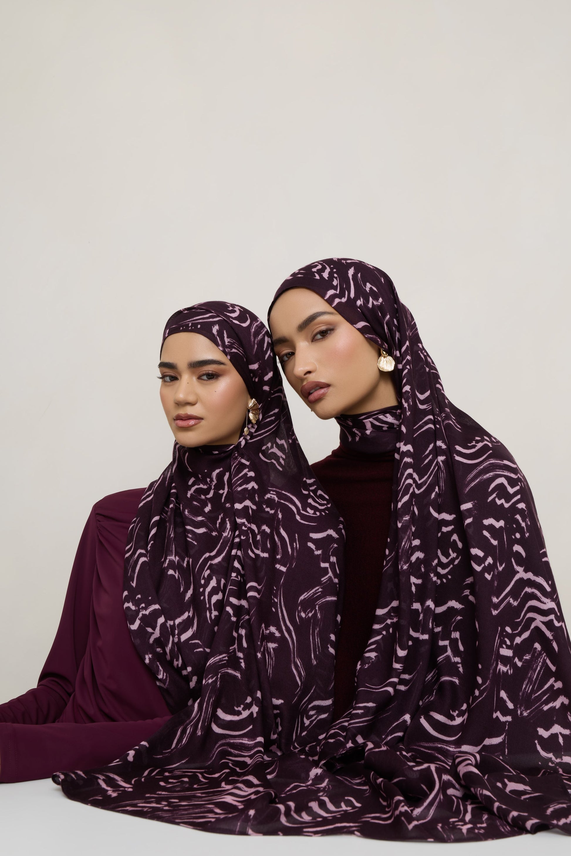 Printed Modal Hijab – Extravagant Plum