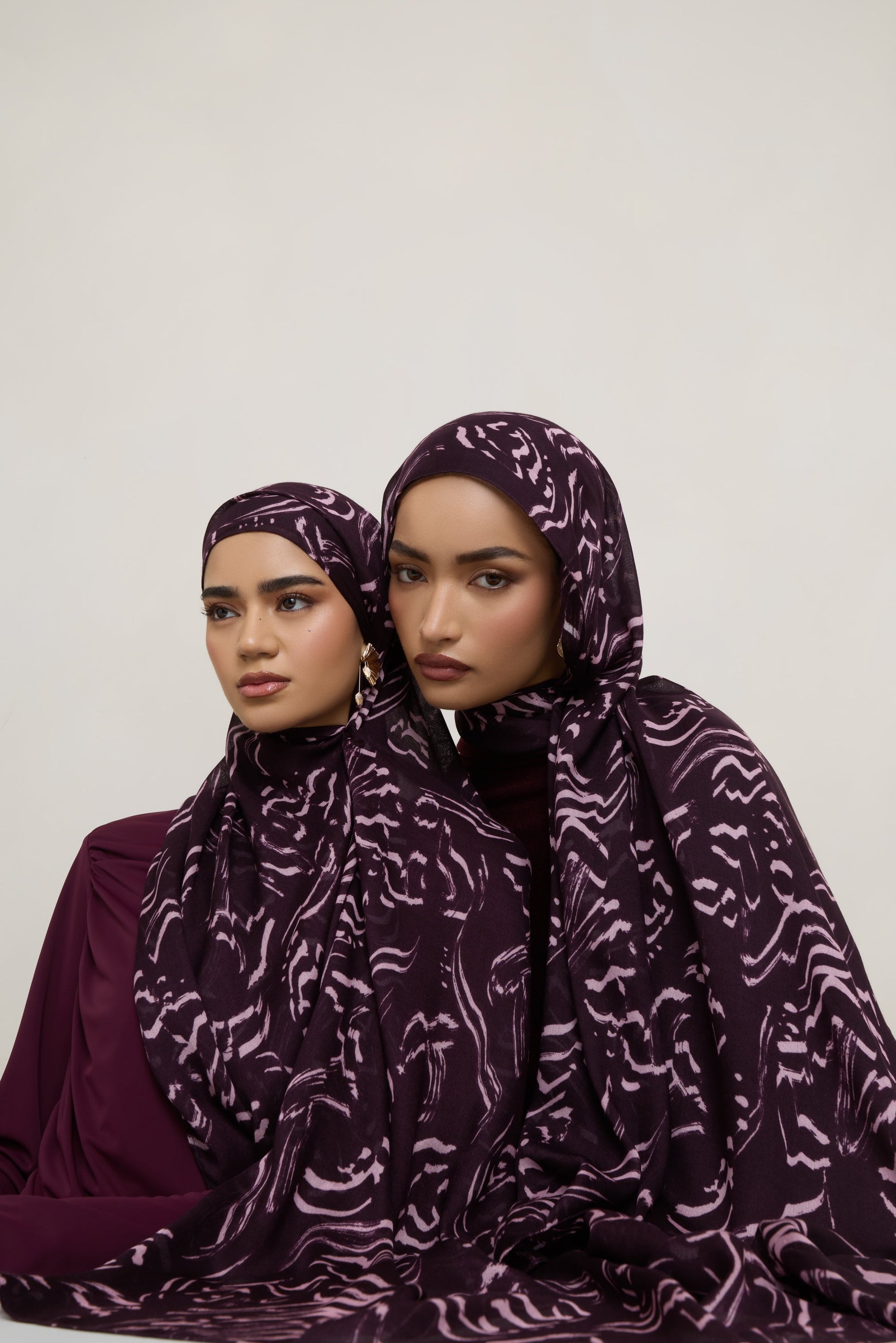 Printed Modal Hijab – Extravagant Plum