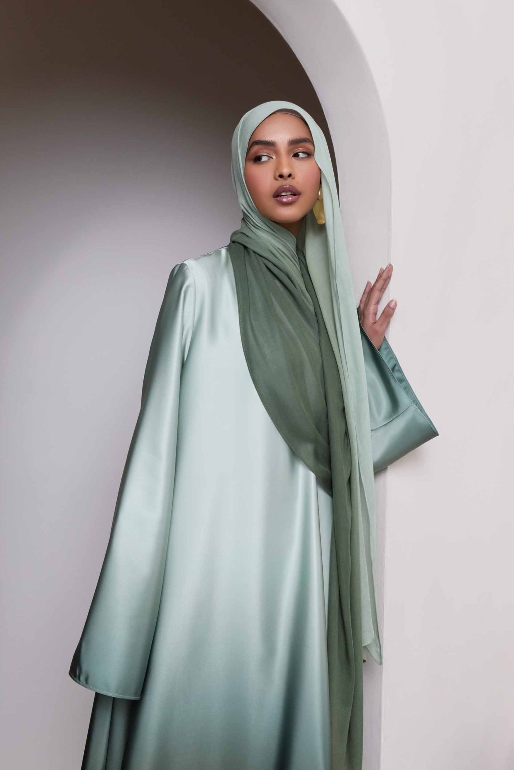 Ombre Modal Hijab – Lagoon Reef Gradient